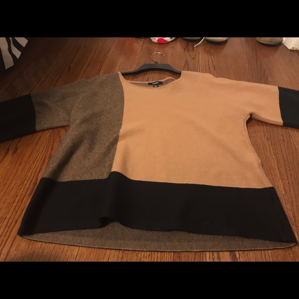 Brown Alfani top